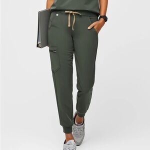 Figs Zamora Jogger Small In Moss